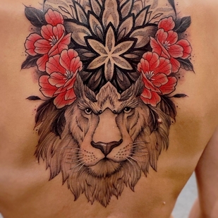 Female Color Graphic tattoo on Back #68042 | Tattoo Artist Ioann Leo ( LEO-VAN )