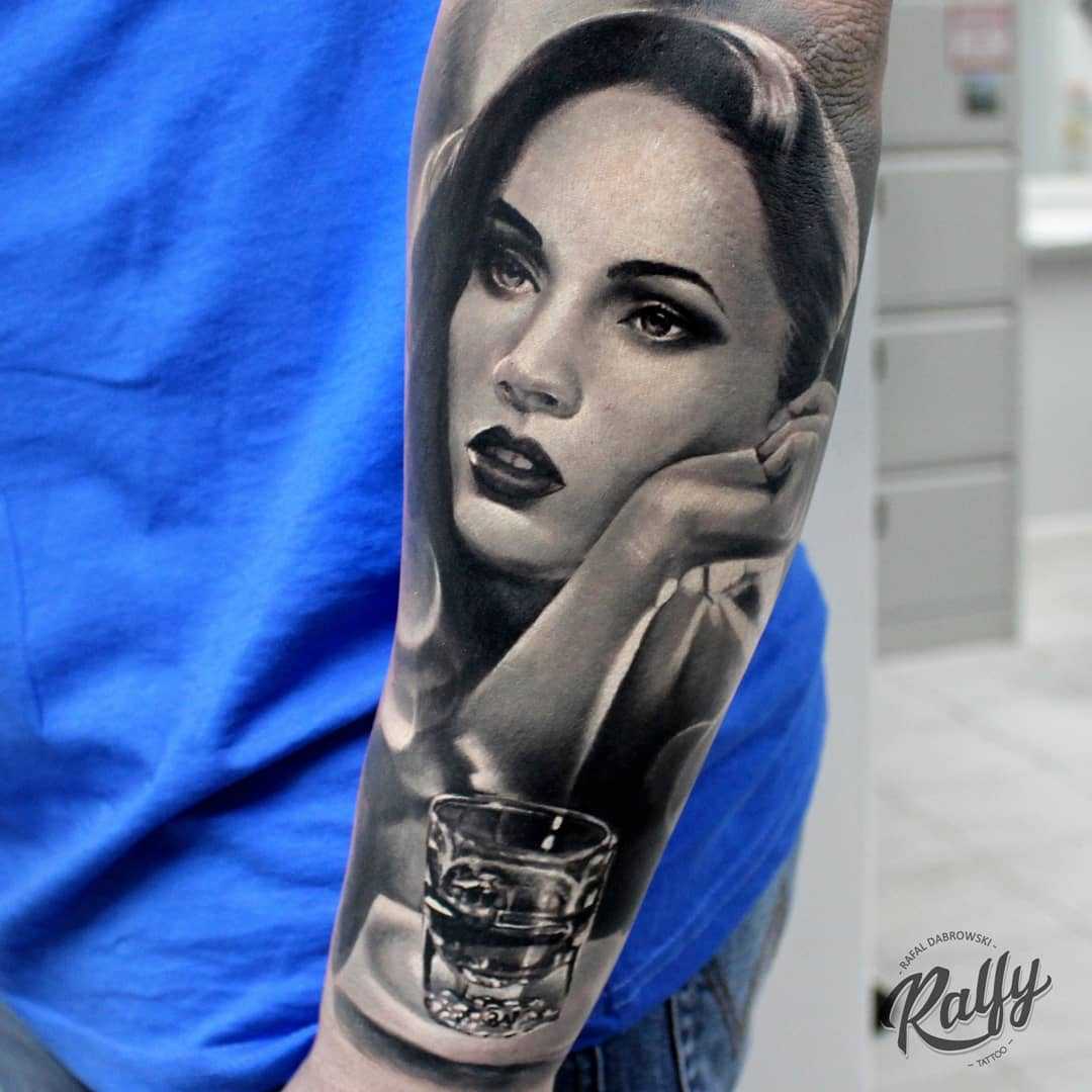 Tattoo artist Rafał Dąbrowski - Ralfy, color and black&grey portrait tattoo realism | United Kingdom 