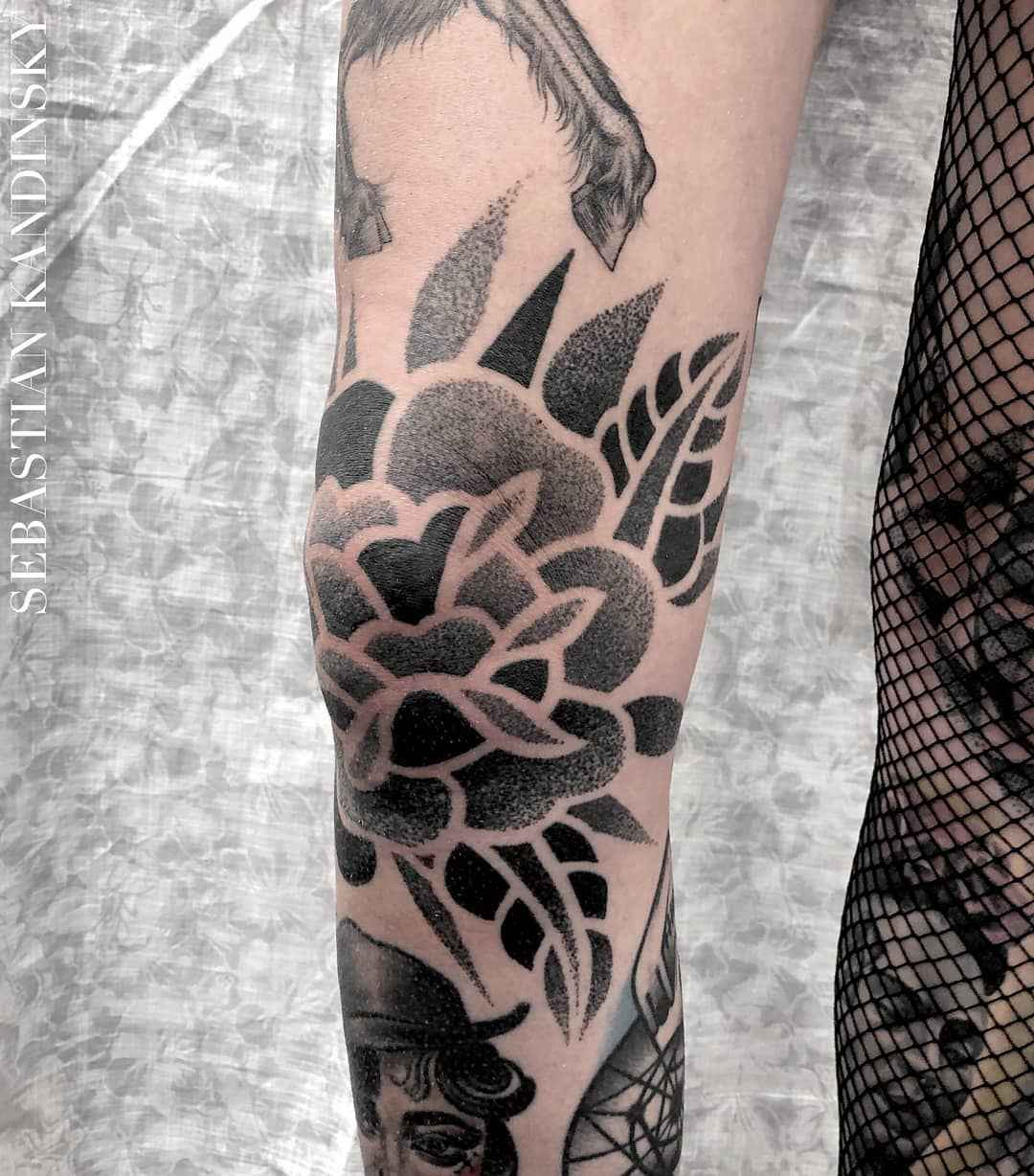 Tattoo artist Sebastian Kandinsky, authors style blackwork dotwork ornamental tattoo | United Kingdom