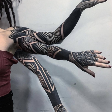 Ornamental tattoo by Daniele Lo Scritto