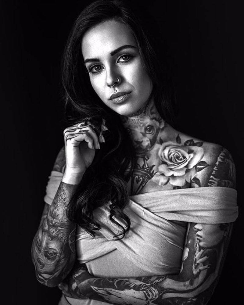 Tattoo model and tattoo artist Nina Lüthy, tattooed girl, girl with tattoo | Germany, Stuttgart