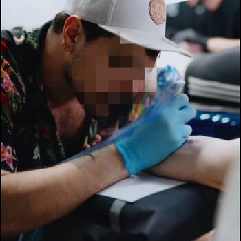 Tattoo artist Nam