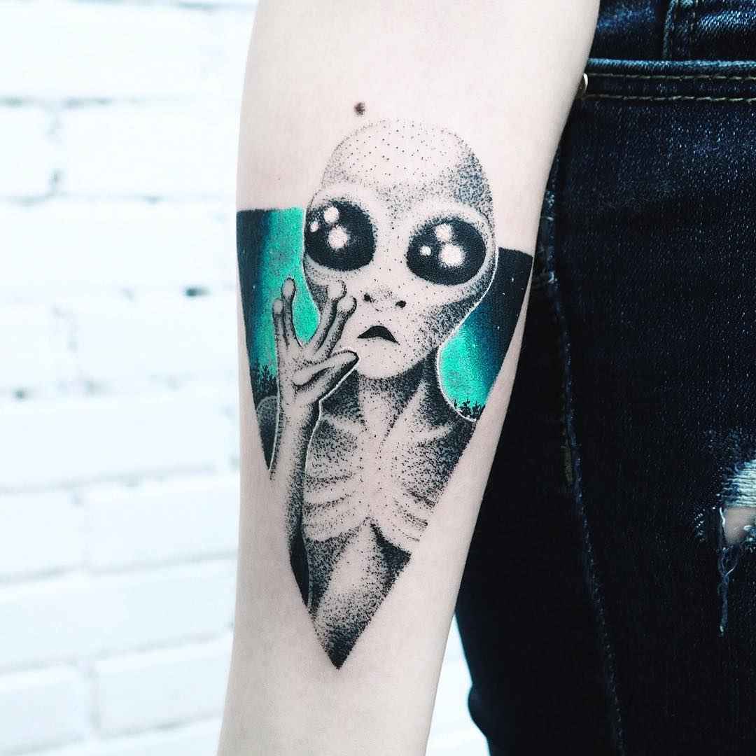 тату мастер Евгений Мэл Мальгин цветные дотворк татуировки | tattoo artist Evgeniy Mel Malgin colour dotwork design tattoo