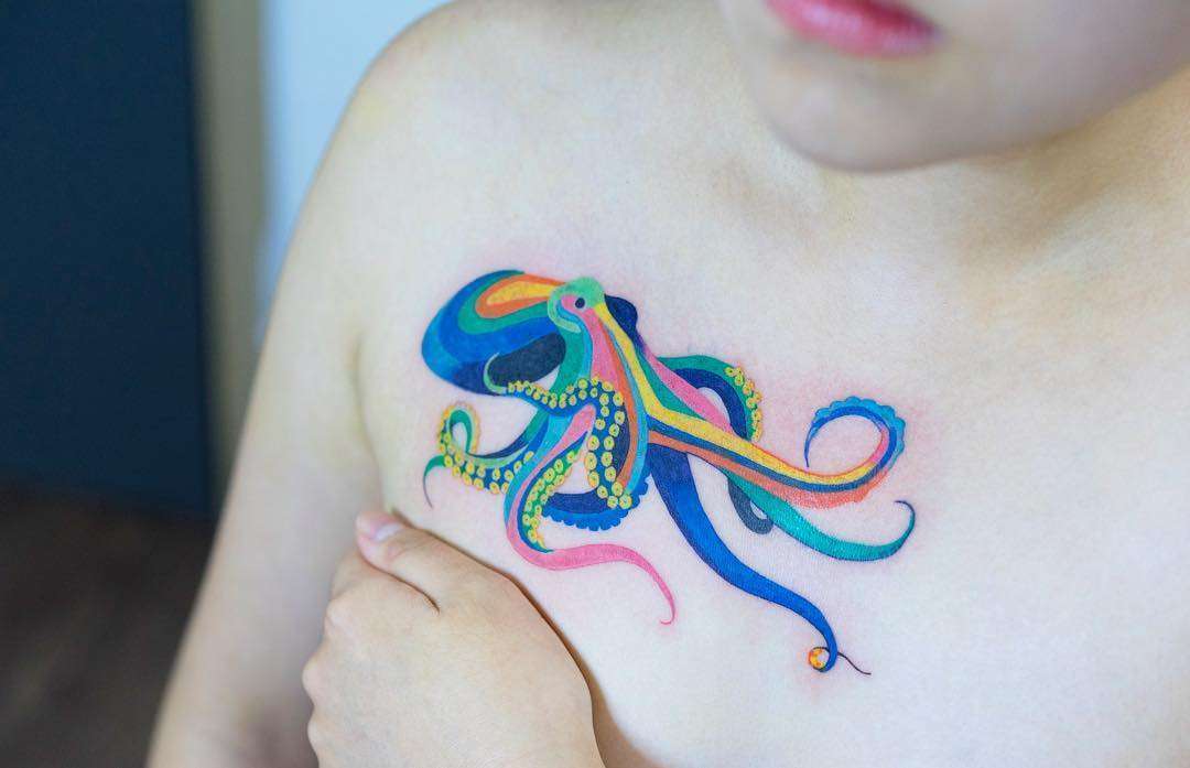 Tattoo artist Zihee , authors style color minimalistic realistic tattoo | Korea