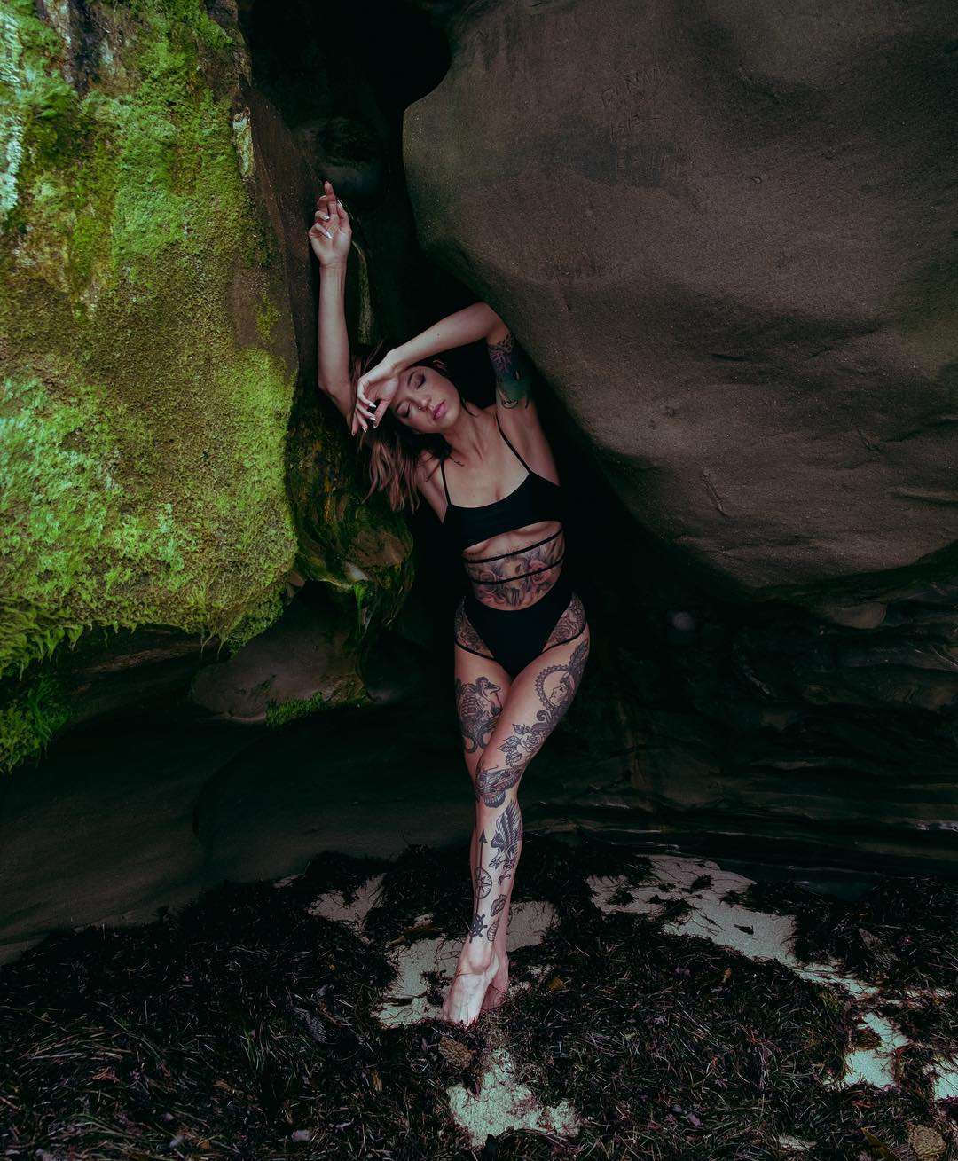 纹身模特Vaire，另类摄影模特，纹身女孩 | 美国