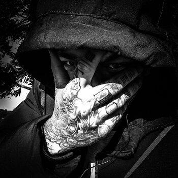 Tattoo artist HudiART