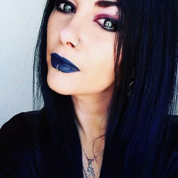Tattoo artist elena semenenko