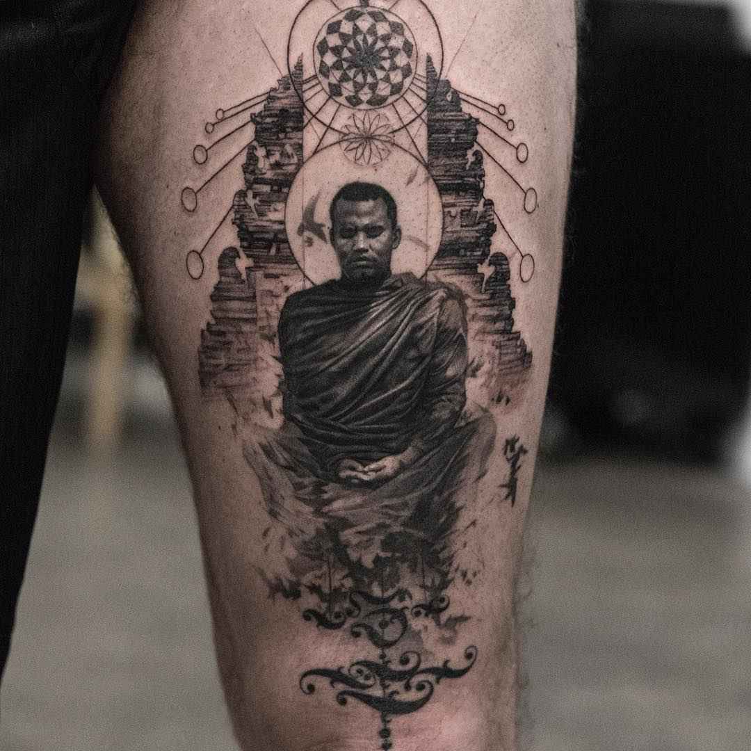 Тату мастер Oscar Akermo черно-белая дотворк реализм татуировка блэкворк | Tattoo artist Oscar Akermo blackwork dotwork realism tattoo