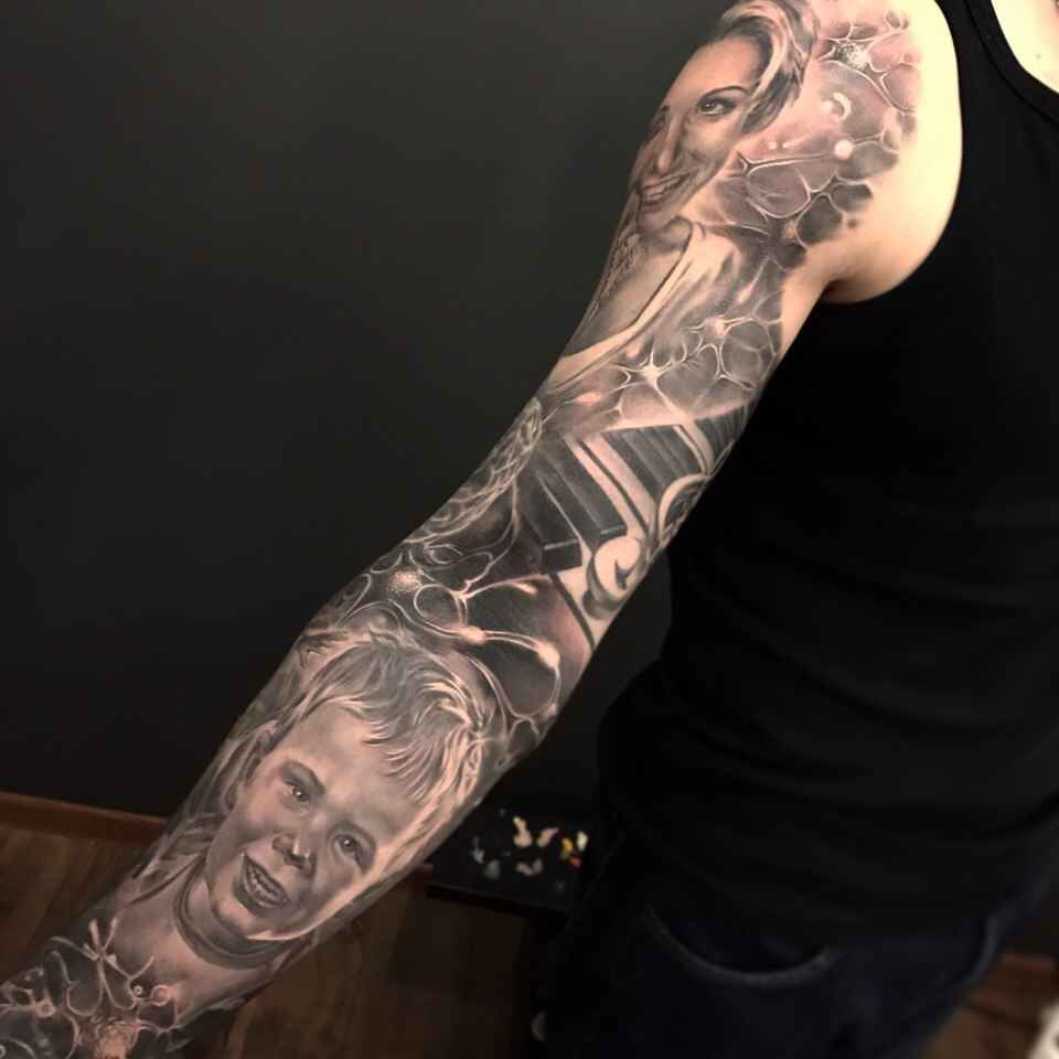 Tattoo artist Dmitriy Schelokov black&grey realistic tattoo