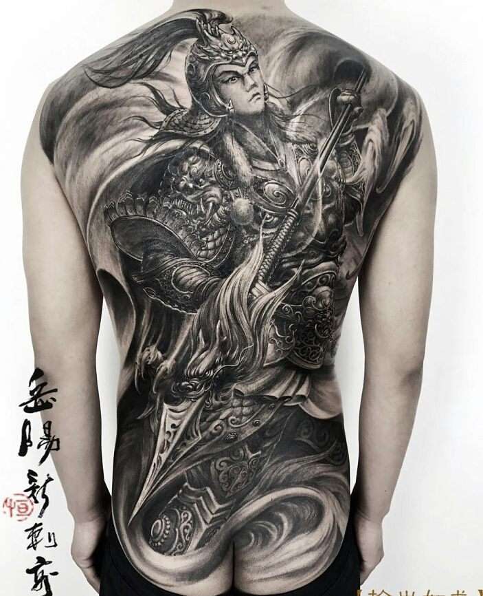 Tattoo artist Heng Yue, authors style black&grey traditional oriental realism | China
