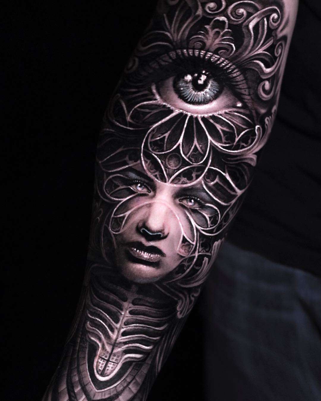 Tattoo artist Mumia, authors style black&grey portrait surrealistic realism tattoo | Denmark