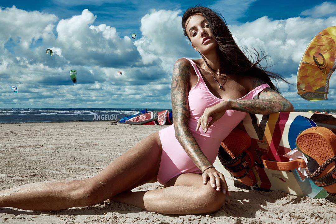 纹身模特安娜·萨哈罗娃，@anya.sugar 纹身女孩 | 圣彼得堡，俄罗斯