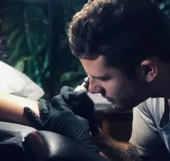 Tattoo artist Fountain