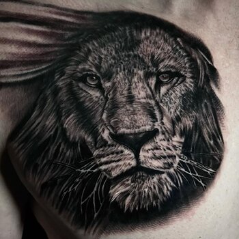 Tattoo artist Jacob DeNoyer