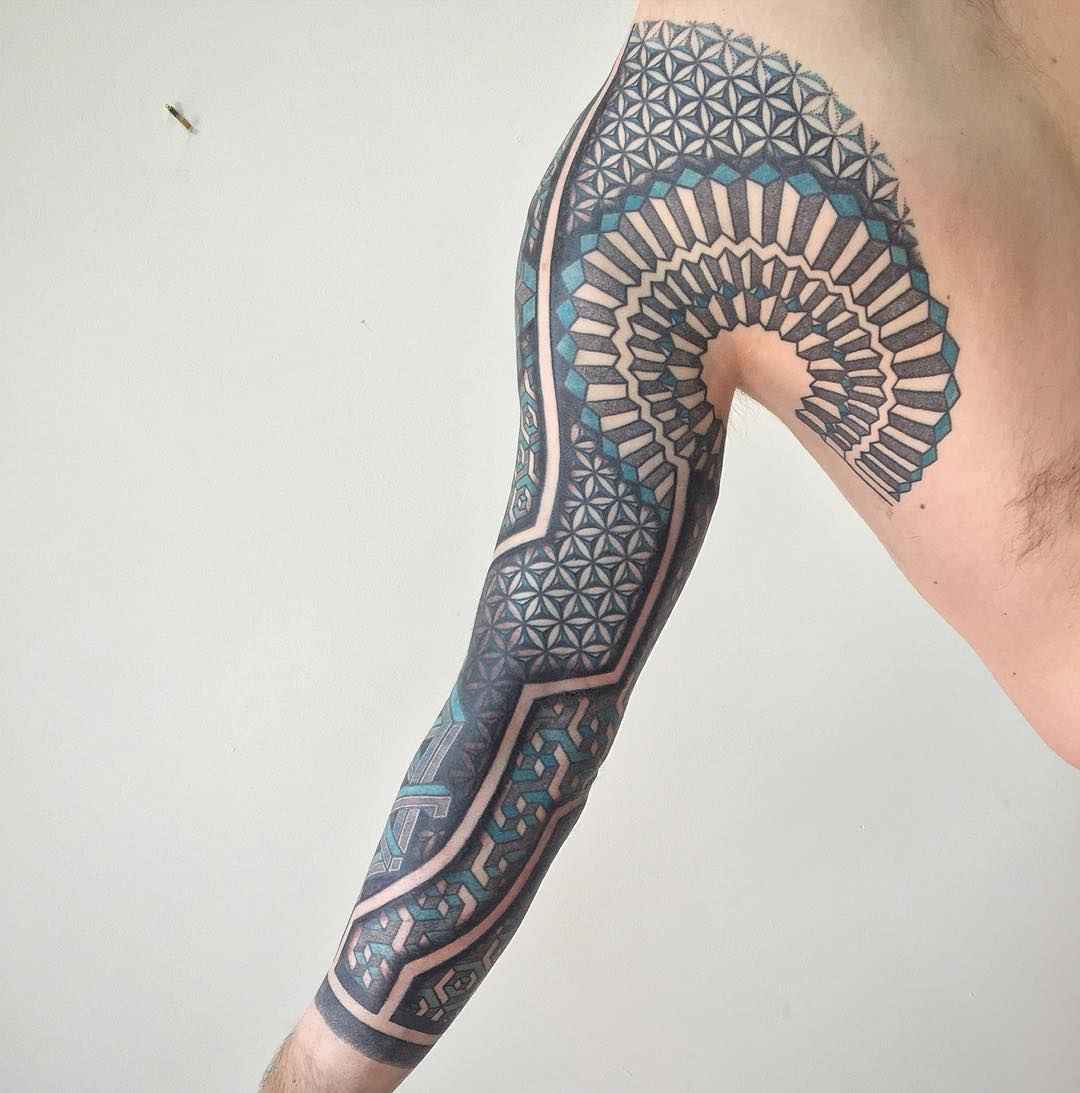 Тату мастер Inga Hannarr черно-белая дотворк блэкворк сакральная татуировка | Tattoo artist Inga Hannarr black dotwork blackwork sacred tattoo