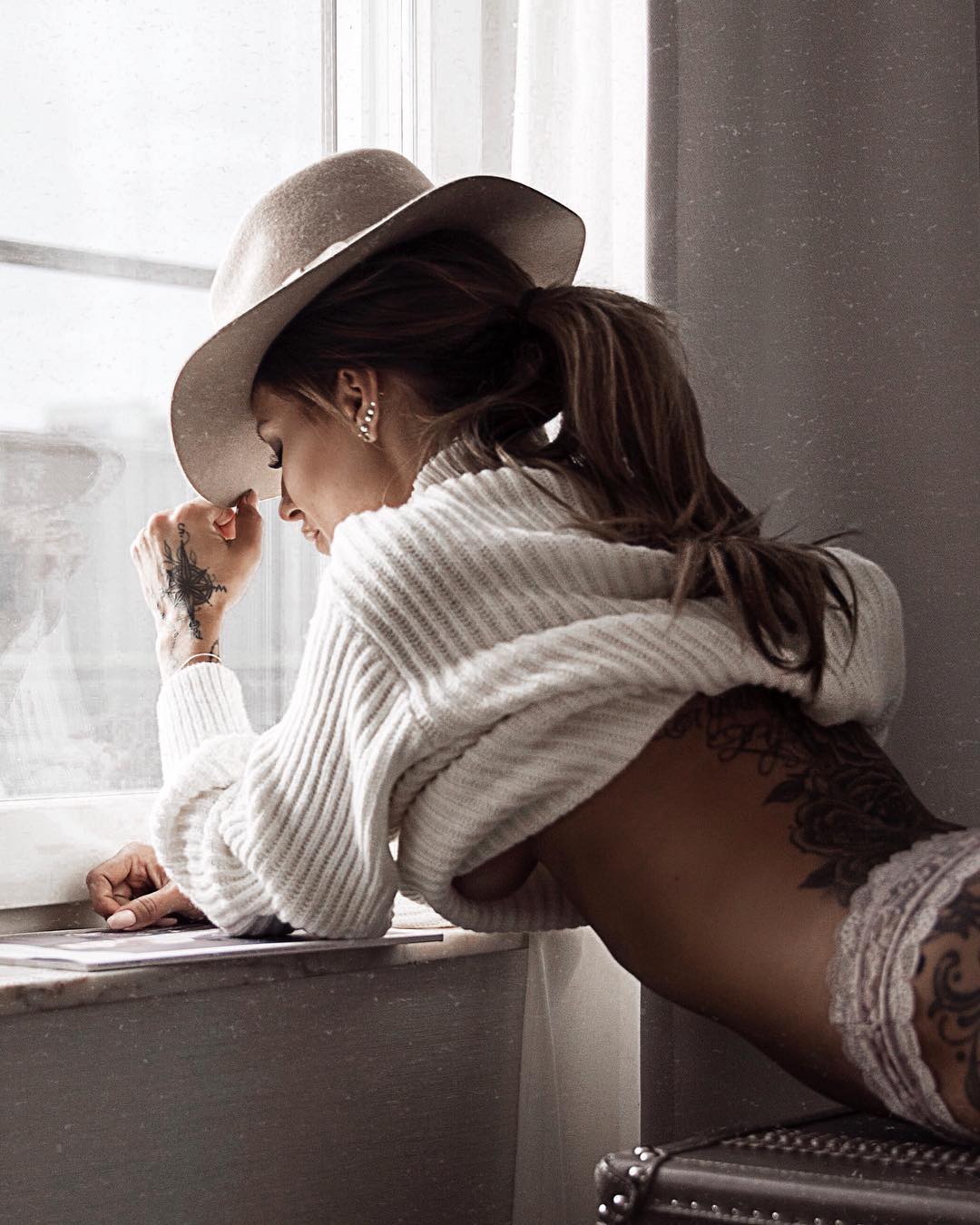 Tattooed model Ida Mårtensson, professional alternative tattoed photo model, girl with tattoo | Stockholm, Sweden