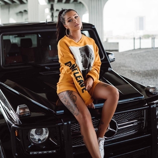 🔥 Hot photos, model's portfolio  #24049 Tattoo model Valerie Cossette