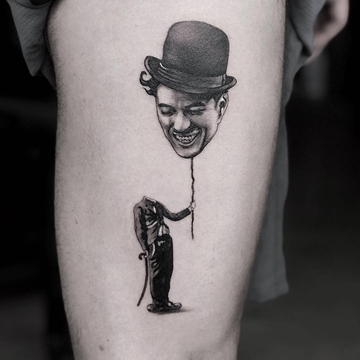 Tattoo artist Victor del Fueyo de la Torre