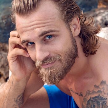 Tattoo model Lennard Wickel