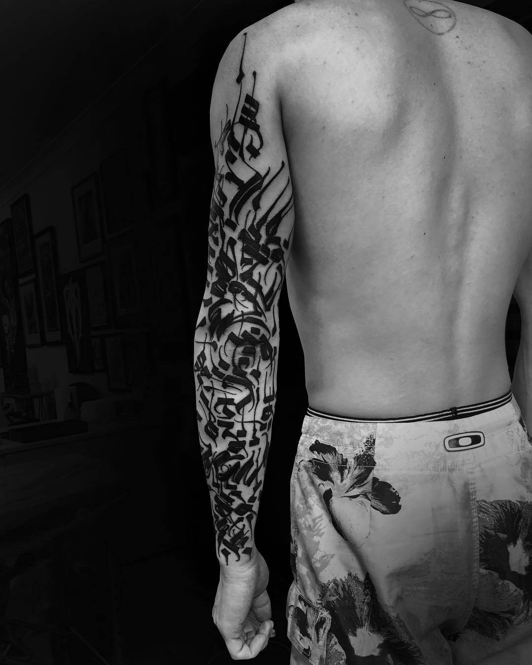 Tattoo artist Gordon Lettuce, authors style abstract blackwork tattoo | United Kingdom