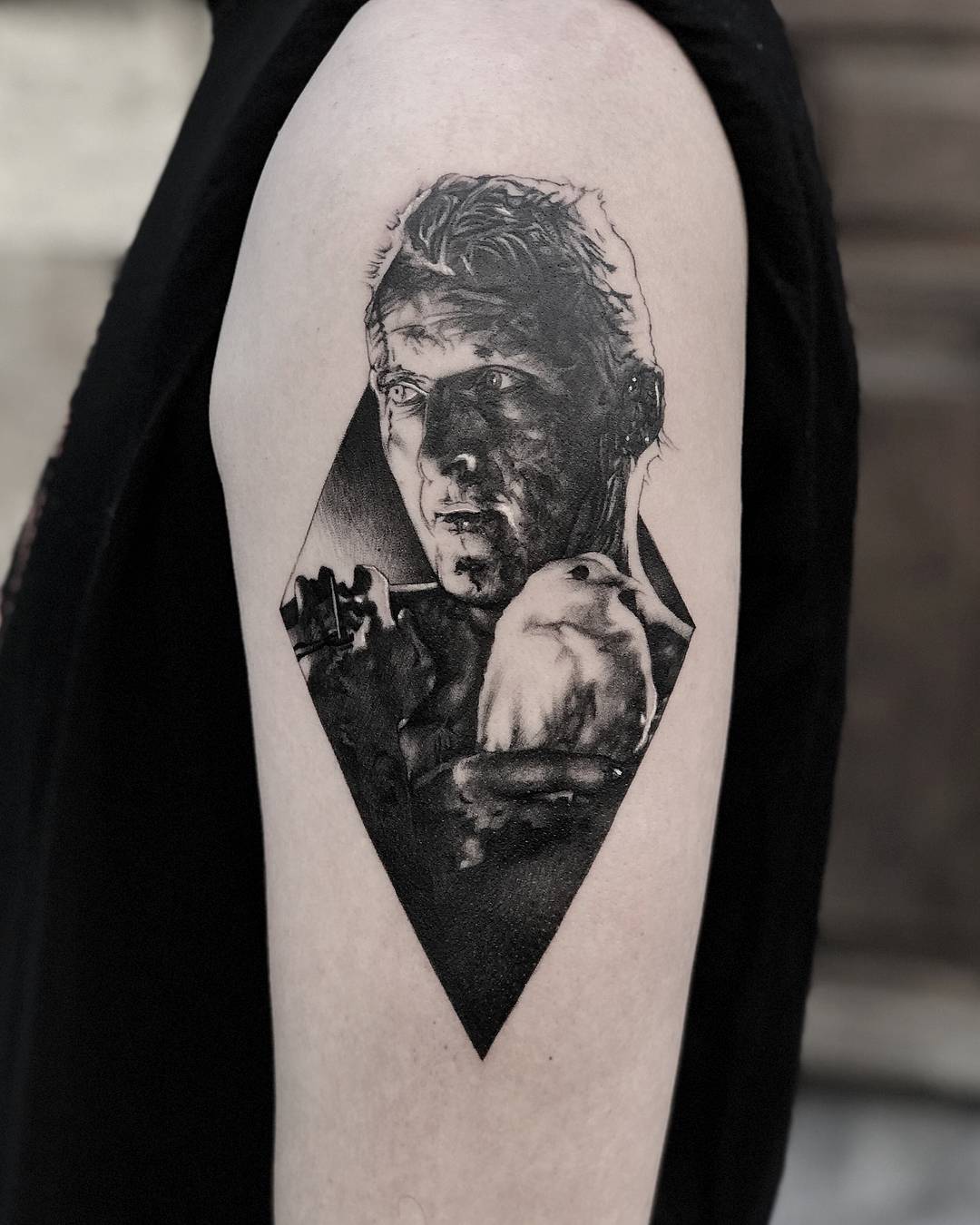 Tattoo artist Victor del Fueyo de la Torre, authors style black and grey abstract tattoo, realism | Spain