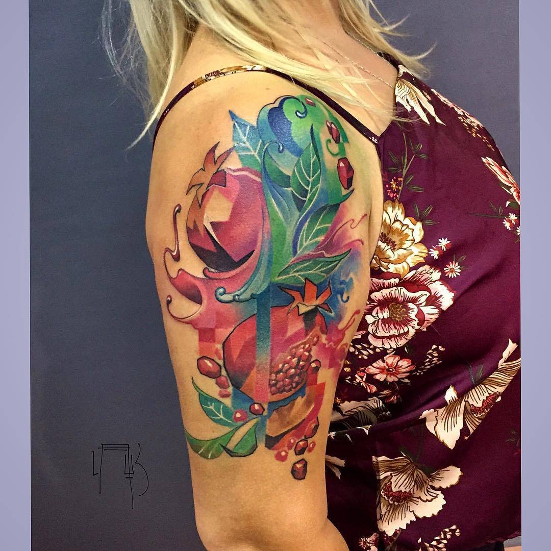 Tattoo artist Lesha Lauz, authors style conceptual color tattoo, pixelwork | Moscow, Russia