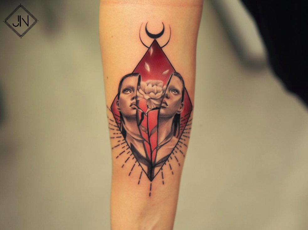 tattoo artist Jefree Naderali color tattoo realism minimalism graphic Turkey