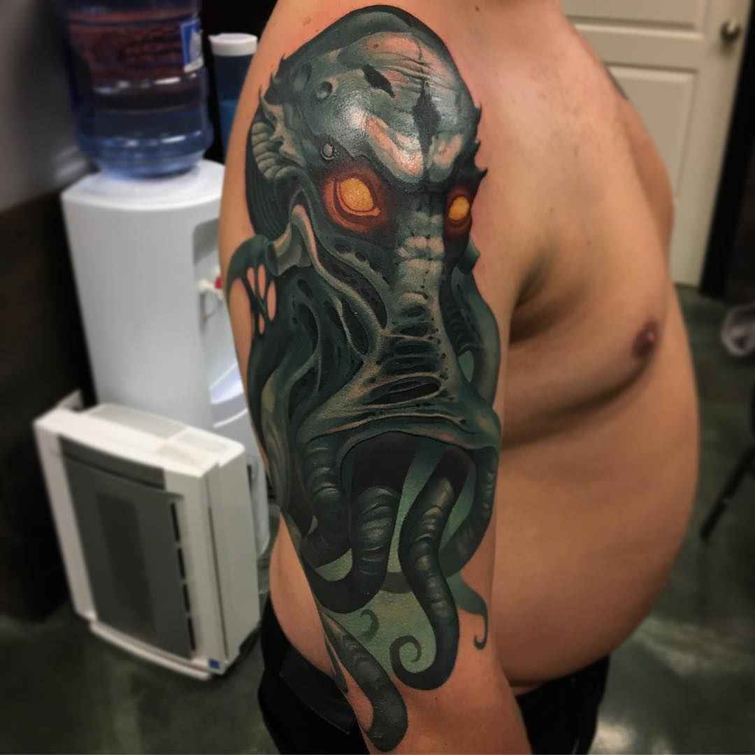 Tattoo artist Timmy B neo traditional, new school tattoo