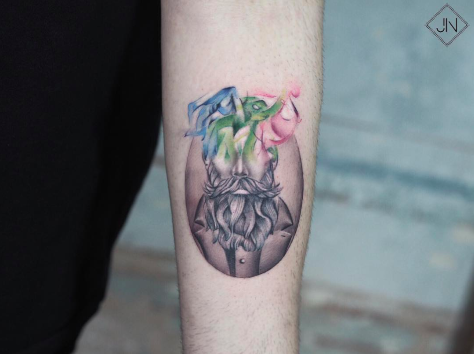 tattoo artist Jefree Naderali color tattoo realism minimalism graphic Turkey