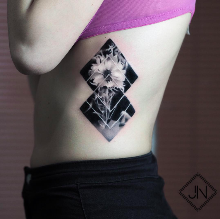 tattoo artist Jefree Naderali color tattoo realism minimalism graphic Turkey