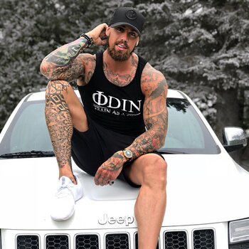 Tattoo model Chris Fleming