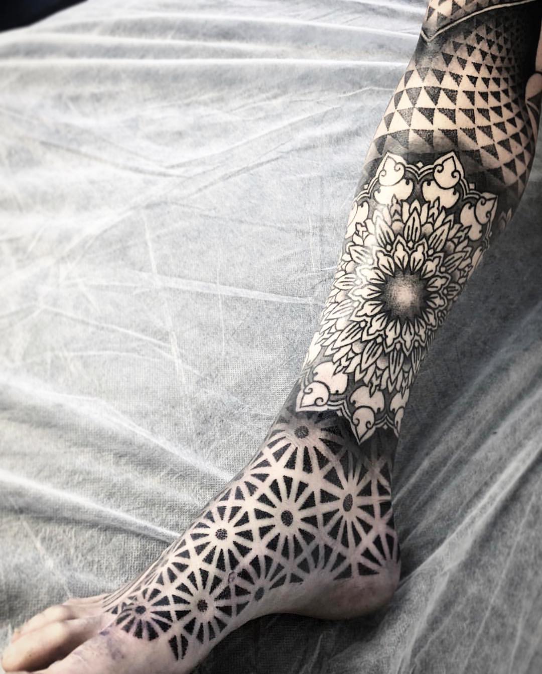 Tattoo artist Keegan Sweeney, black ornamental tattoo | Australia
