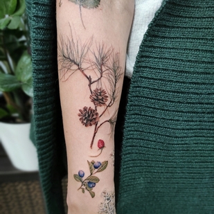 Female Color Botanical tattoo on Forearm #59059 | Tattoo Artist Kseniya Darmaeva