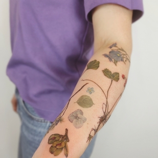 Female Color Botanical tattoo on Forearm #59043 | Tattoo Artist Kseniya Darmaeva