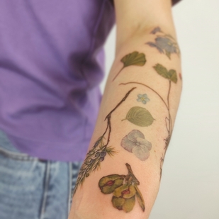 Female Color Botanical tattoo on Forearm #59039 | Tattoo Artist Kseniya Darmaeva