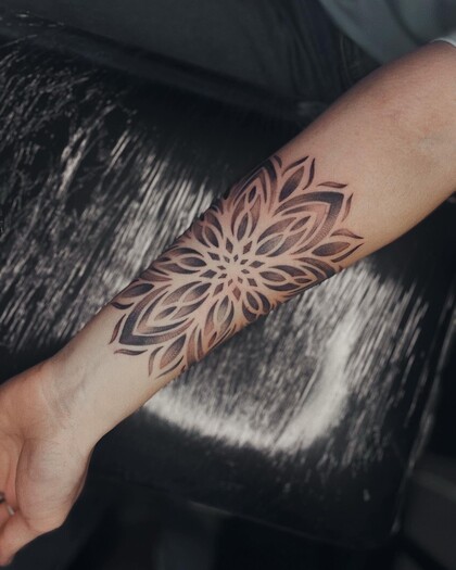 Tattoo Idea # Tattoo Artist Sasha Lihotvorik