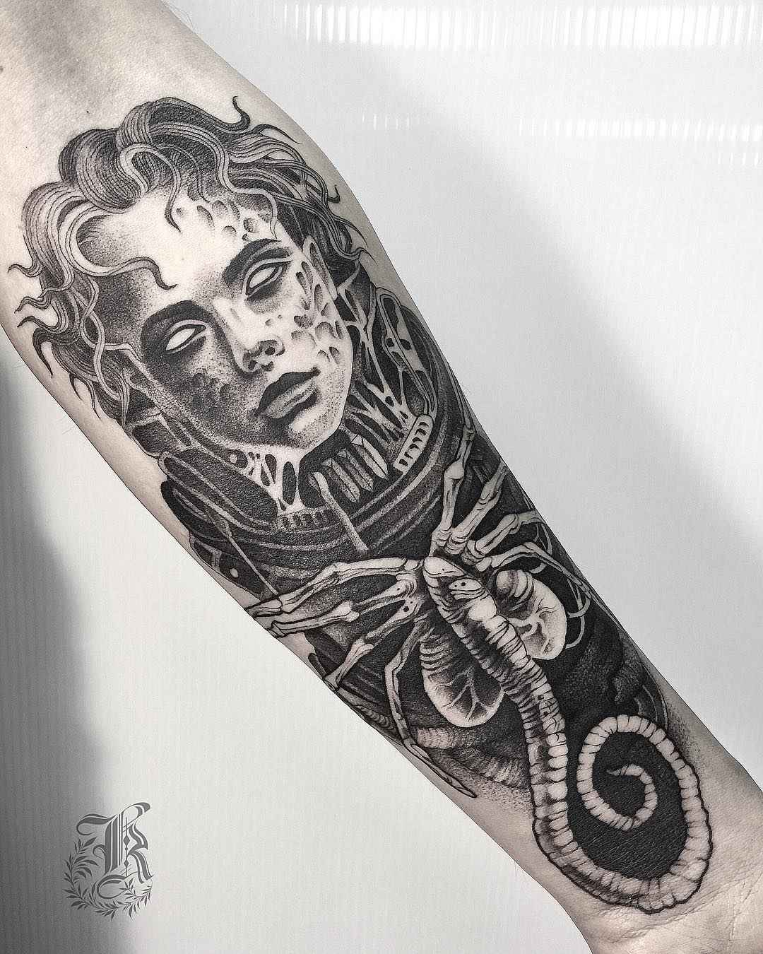 Tattoo artist Kristina Darmaeva authors dotwork tattoo