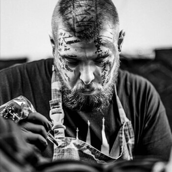 Tattoo artist 3KREUZE