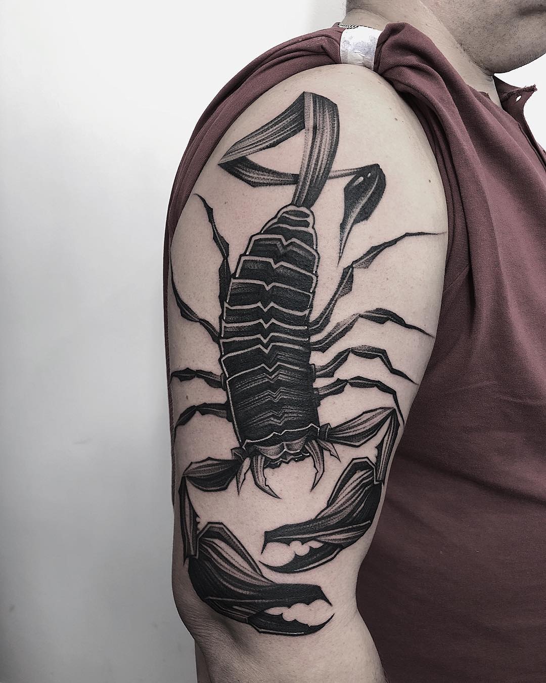 Tattoo艺术家Patryk Chybowski，作者风格的超现实黑色作品纹身 | 波兰华沙