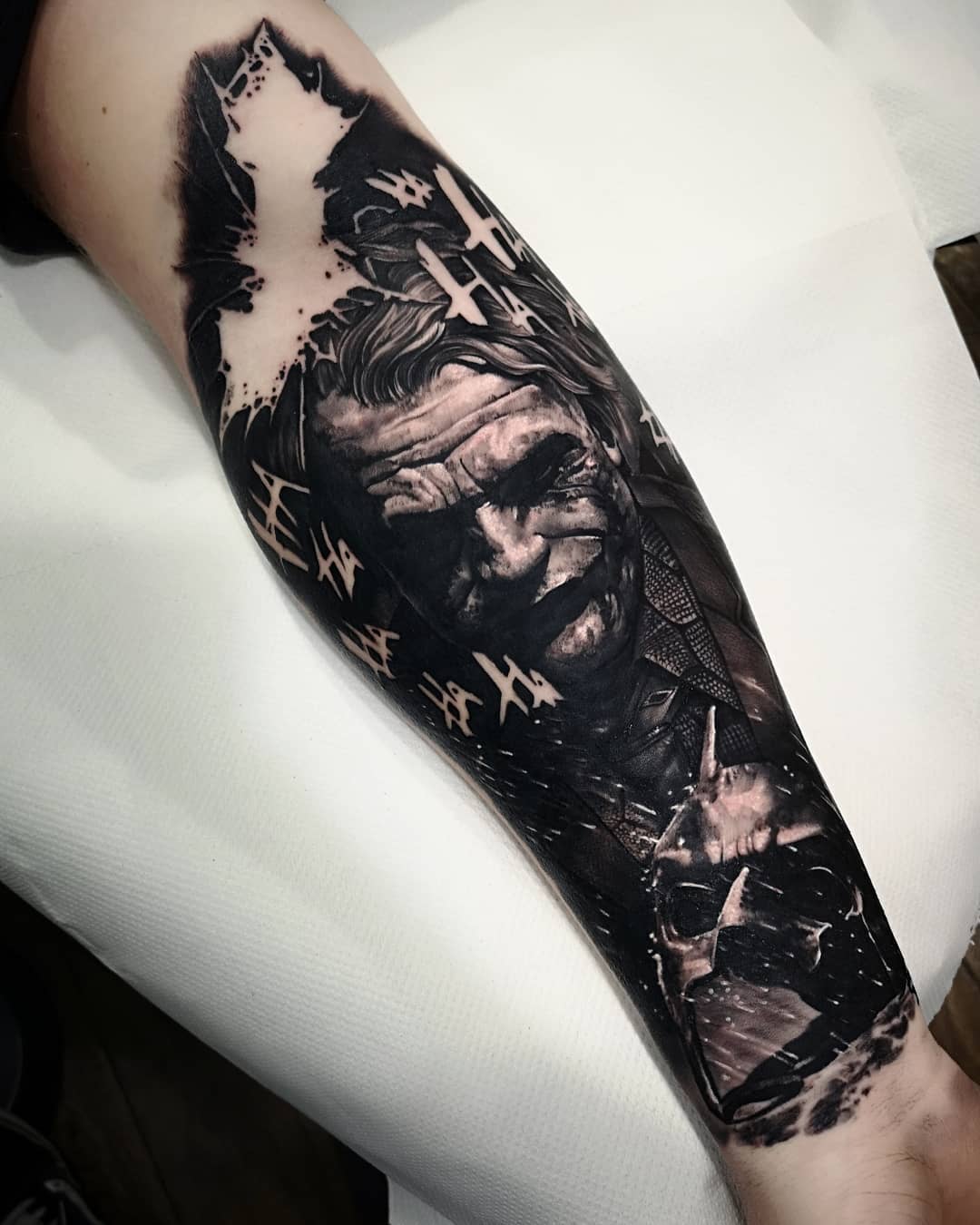 Tattoo artist Nick Imms, authors black and grey portrait tattoo realism | United Kingdom
