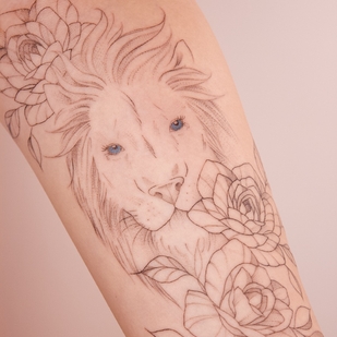 Female Black Fineline tattoo on Forearm #59669 | Tattoo Artist Anastasiya Kovyazina