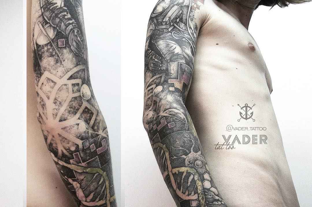 Tattoo artist Tatiana Vader authors dotwork watercolor tattoo | Saint Petersburg, Russia