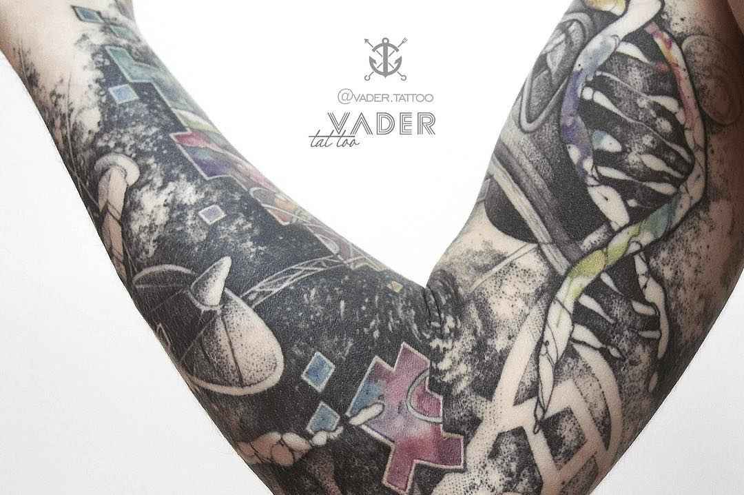 Tattoo artist Tatiana Vader authors dotwork watercolor tattoo | Saint Petersburg, Russia