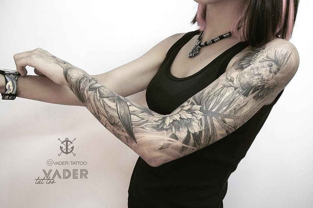 Tattoo artist Tatiana Vader authors dotwork watercolor tattoo | Saint Petersburg, Russia