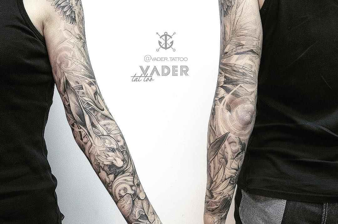 Tattoo artist Tatiana Vader authors dotwork watercolor tattoo | Saint Petersburg, Russia