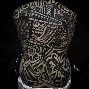 Tattoo artist Luxiano 31