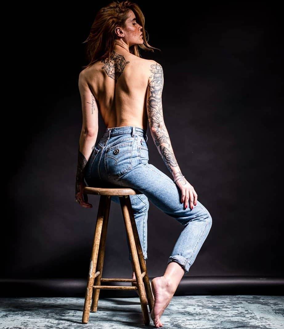 Tattooed model Polly Ellens, girl with tattoo, alternative photo model | London, United Kingdom