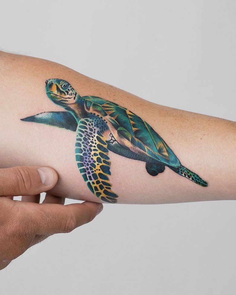 Delicate women tattoos by Rey Jasper