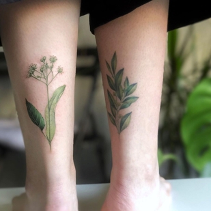 Female Color Botanical tattoo on Leg #44750 | Tattoo Artist Aleksandra Vorobeva