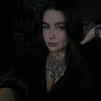 Tattoo artist Christina Executor